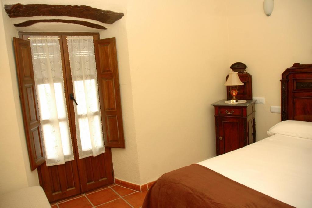 La Casa Grande De Alpandeire Hotel Habitación foto